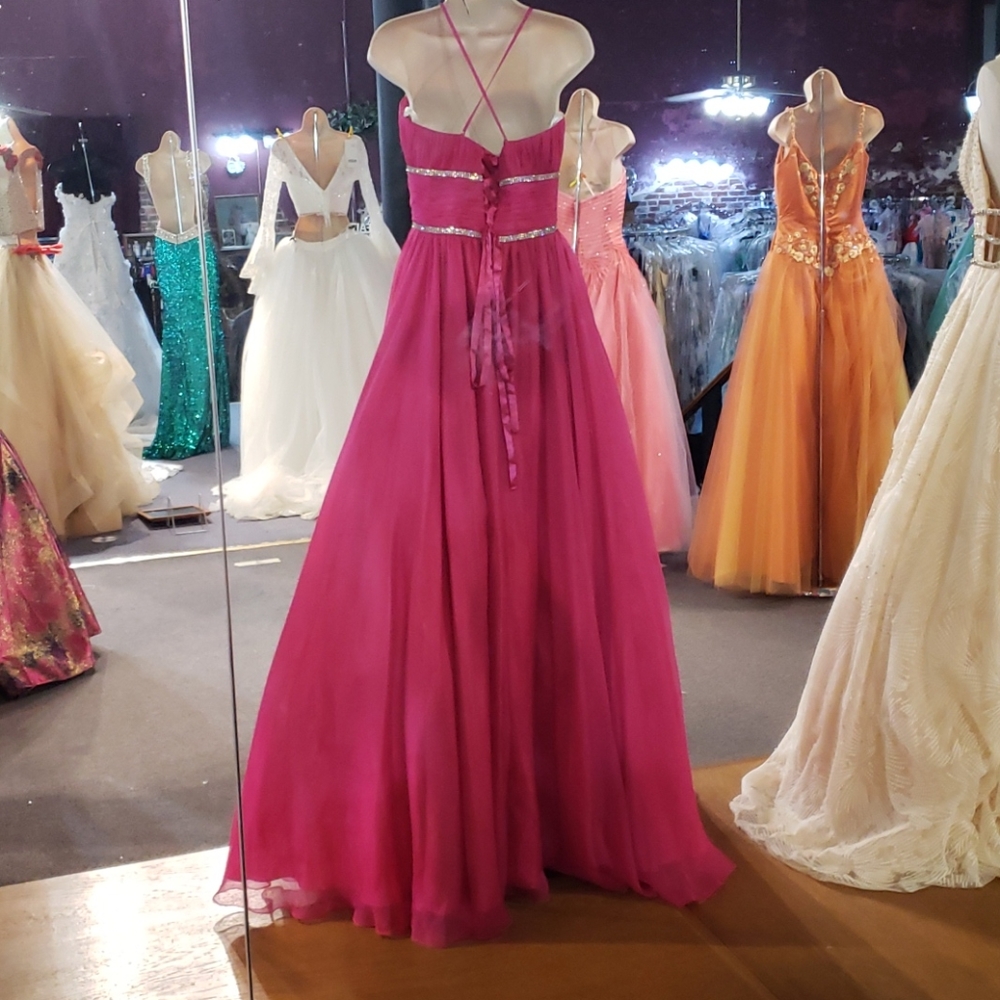 Prom dress - Picture 4 of 7